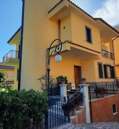 Anagnina Apartment Capistrano Roma Ngoại thất bức ảnh